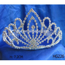 Une bonne usine de service directement en forme de couronne tiara